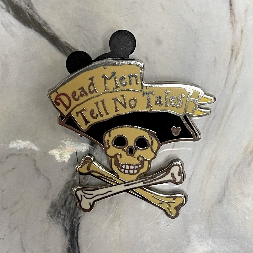 Disney Pirates of the Caribbean pin
